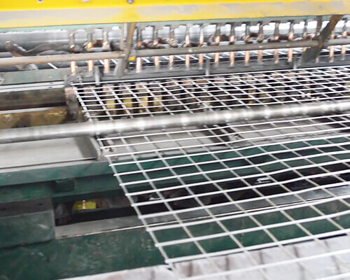 Hardware cloth production