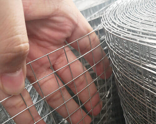 Welded Wire Mesh Hole Size