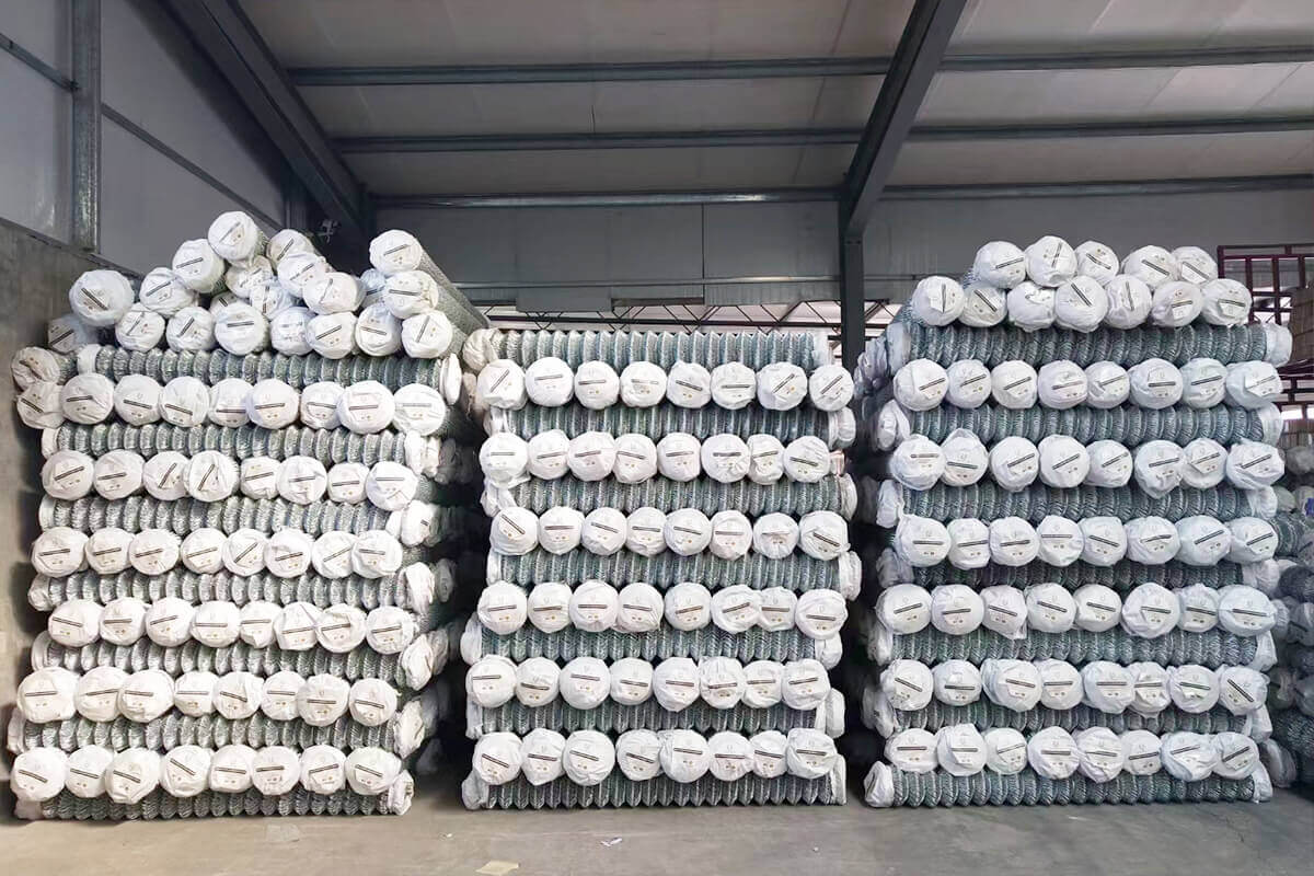 chain link fence wholesale loading warehouse