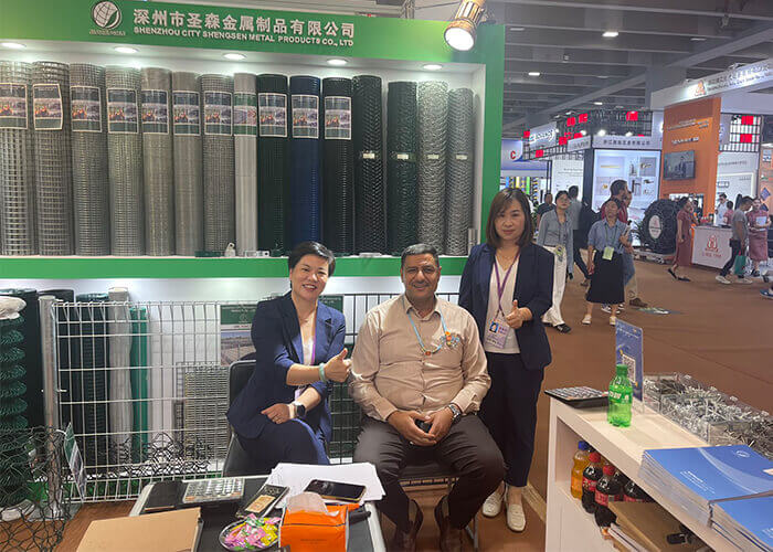 Canton Fair Razor Wire Customer