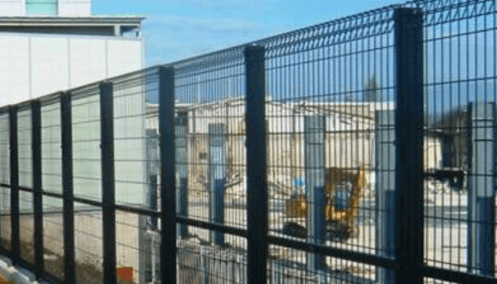 Green Coated Roll Top Fence